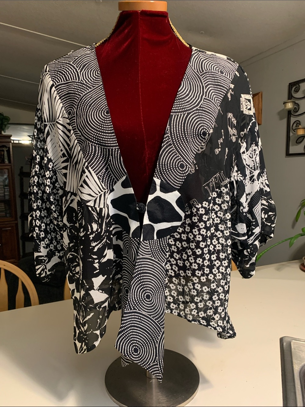 Sterling Style Vintage Silk Short Kimono
